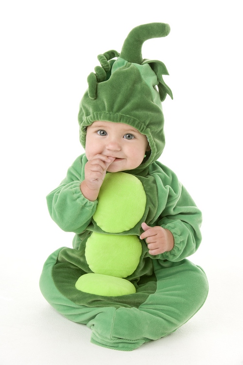 bigstock_Baby_In_Peas_In_Pod_Costume_4136780_kicsi